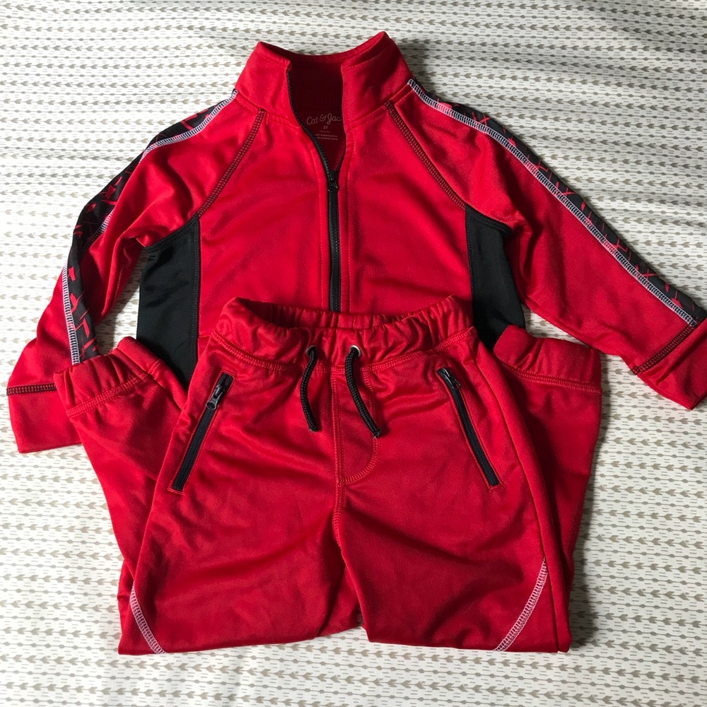 🌟Host Pick🌟2Piece red track suit 3T Cat and Jack
